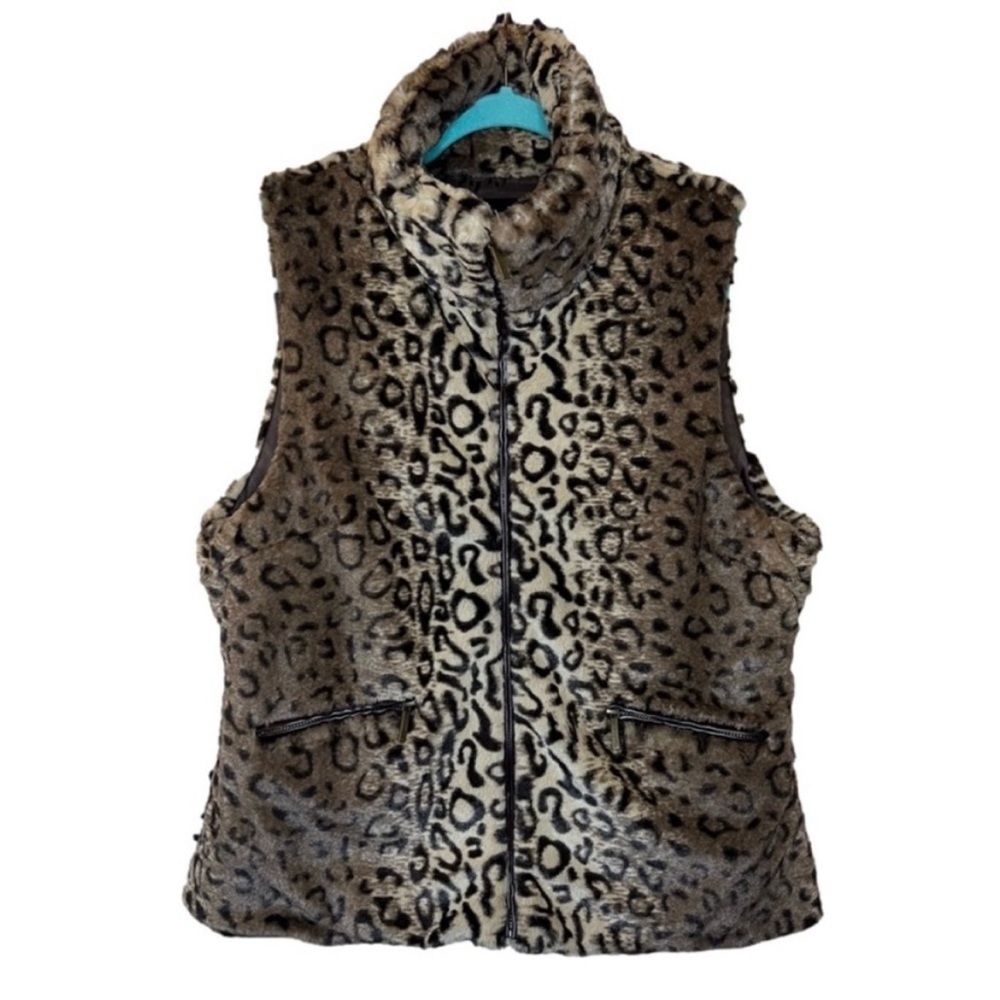 Yoki Outerwear Leopard Print Faux Fur Vest